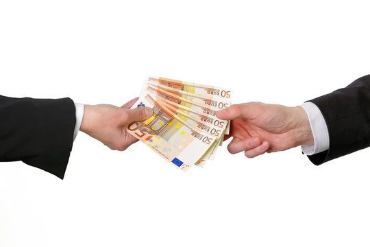 offerta di servizi tra privati ​​entro 24 ore