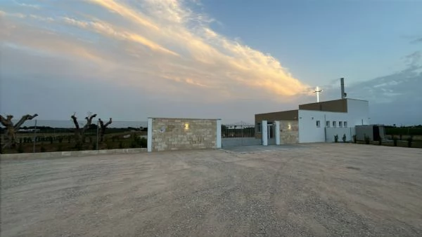 Cimitero per animali con forno crematorio | Foto 1